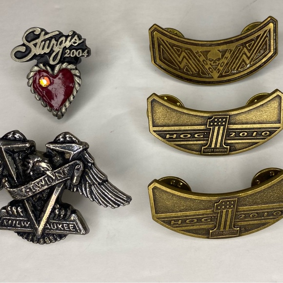 Lot of 5 Harley Davidson Biker Vest Jacket Pins Owner Group Hog Skull Milwaukee - Picture 3 of 5